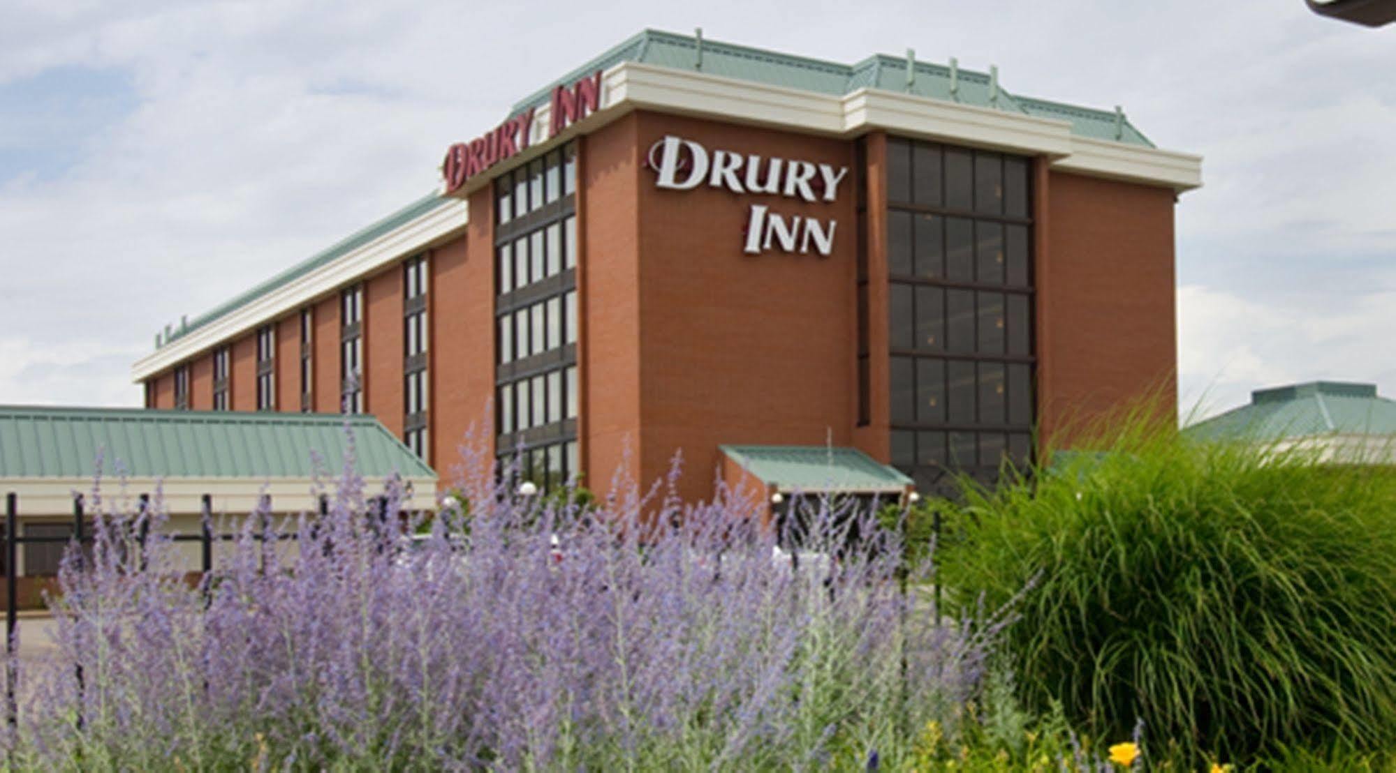 Drury Inn & Suites St. Louis Airport Edmundson Bagian luar foto